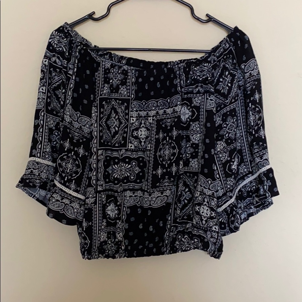 Off the shoulder, vintage bandana pattern crop top